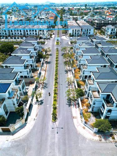Giá 13..Chủ thiện chí bán biệt thự 1T2L 15x20 300m khu Bửu Long 3, Song Ngữ Lạc Hồng