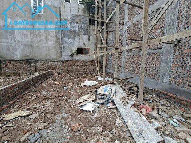 BÁN ĐẤT VIỆT HƯNG - LONG BIÊN - THỬA ĐẤT VUÔNG VẮN - 40M RA MẶT PHỐ KINH DOANH SẦM UẤT