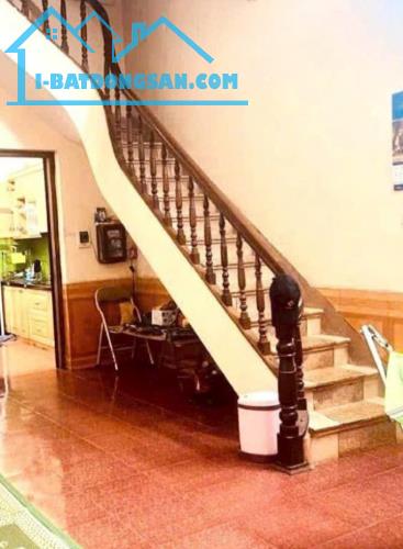 🍁SIÊU PHẨM MẶT PHỐ NGUYỄN CHÍNH 18 TỶ/ 76M2/ 3 TẦNG/ MT5M - LÔ GÓC - Ô TÔ TRÁNH.