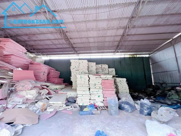 Bán đất kèm nhà xưởng mặt tiền QL51, Tam Phước, Biên Hòa, 10000m2, giá 89 tỷ.