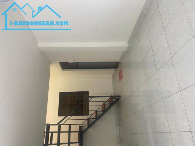 42m2 HỒNG LẠC, 3 TẦNG, 5PN, GẦN CHỢ TÂN BÌNH 3 TỶ 3