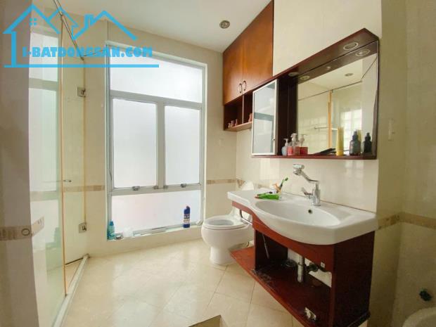 Siêu phẩm Quận 10 – Giảm giá chào – Dòng tiền cho thuê cực cao