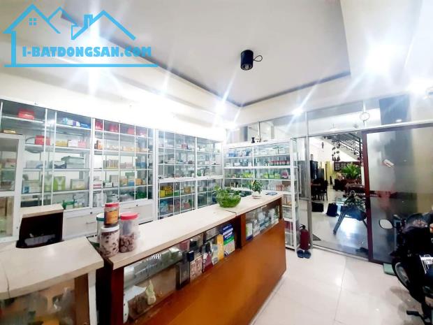 GIẢM CHÀO 3 TỶ MẶT TIỀN KINH DOANH SÁT AONE TÂN PHÚ --150M2--3 TẦNG --GIÁ :10 TỶ (TL)