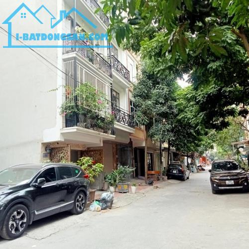 ĐẤT HIẾM KĐT VẠN PHÚC LÔ ÁP GÓC 50M NHỈNH 16 TỶ
