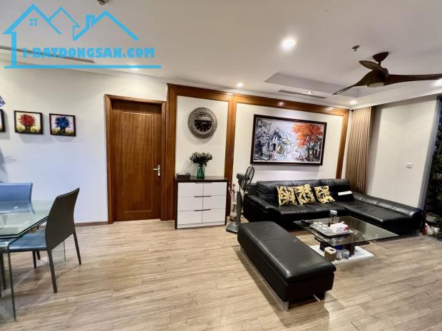 Giá Tốt. Cần Tiền Gấp Bán Chung Cư Việt Hưng, Long Biên 75m2, chỉ 4,55 tỷ