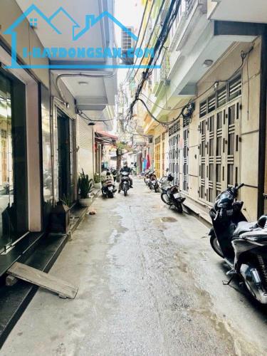 TÒA NHÀ CCMN PHỐ MINH KHAI 45M 5 TANGaf 4.2MT GIÁ 12.6 TỶ - THANG MÁY - BA BƯỚC RA PHỐ - N