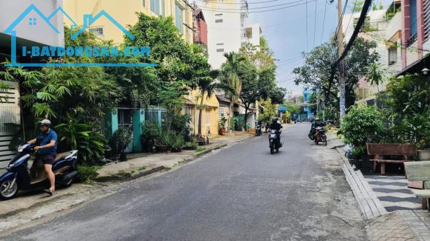 NHỈN 6 TỶ HẺM TÔ HIỆU THÔNG 8M XE HƠI NGỦ NHÀ DT: 4X17 SỔ VUÔNG 2 TẦNG 3PN
