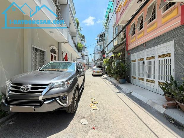 XE TẢI TRÁNH -PHAN VĂN TRỊ BÌNH THẠNH - SÁT VÁCH VINCOM & EMART - NGANG 5M CỰC HIẾM
