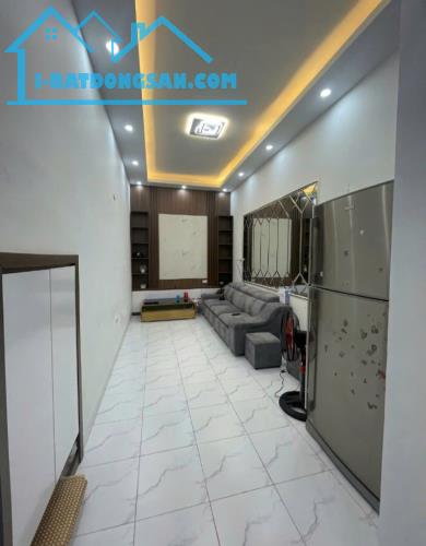 🏵️ HIẾM BẠCH MAI 6,55 TỶ/ 30M2/ 3 TẦNG/ MT5M - TẦM TIỀN NHIỀU KHÁCH - 3 NGỦ.