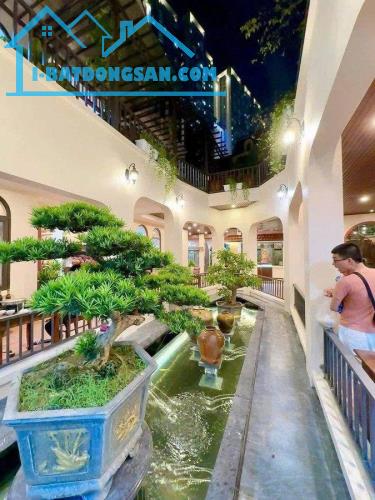 Hiếm nhà đẹp 4 tầng mặt đường lớn Nguyễn Thanh Bình, 368m2, mặt tiền 38m, lô góc, KD