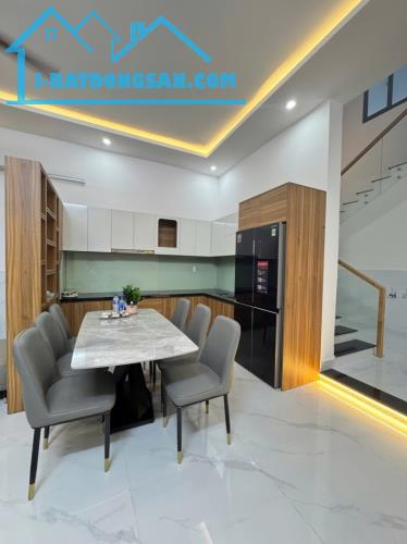 Продаётся дом, 100 м², Cẩm Lệ