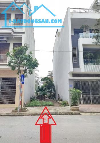 Bán đất 55M2 mặt tiền 5m thị xã Sơn Tây gần trường học, khu công nghiệp giá rẻ