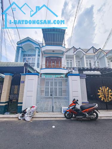 NHÀ 2 LẦU TRỤC CHÍNH HẺM 172–TRẦN QUANG DIỆU GIÁ RẺ