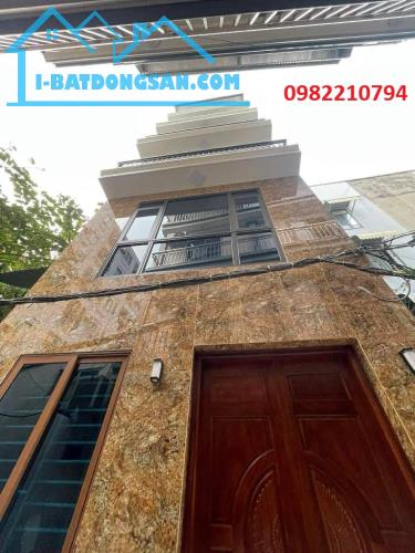 🎯 CẦU GIẤY - 5 TẦNG - SỔ VUÔNG - 40M2 - NGÕ THÔNG - VÀI BƯỚC RA PHỐ - 9.5 TỶ