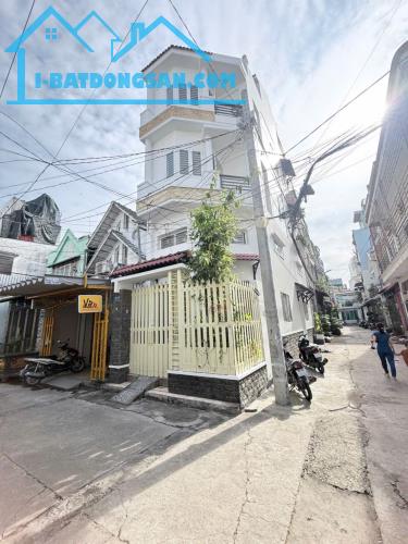Bán gấp nhà 4 tầng đẹp, góc 2 mặt tiền đường 8m ngay khu Bàu Cát Tân Bình. Nhỉnh 10 tỷ