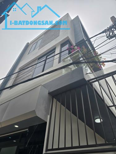 BÁN NHÀ 2,5 TỶ, NGÕ THẲNG NÔNG ĐƯỜNG 19/5, 48,3M2 x 3 TẦNG