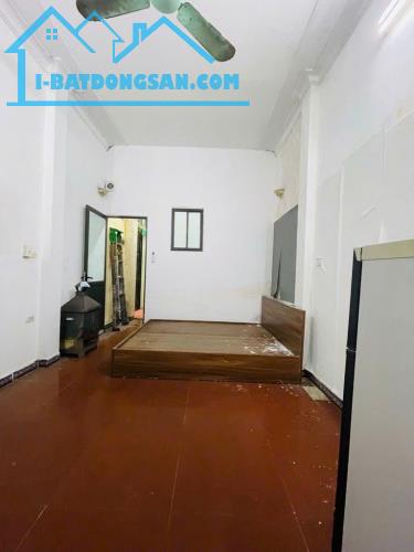 Bán Nhà Phố Lê Quý Đôn, gần BV 108 - 1 nhà ra phố, ngõ thông - 65m2 x 5 Tầng 7 ngủ - sđcc