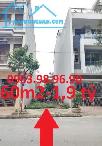 Bán đất 55M2 mặt tiền 5m thị xã Sơn Tây gần trường học, khu công nghiệp giá rẻ