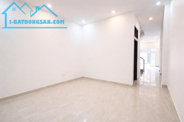 BÁN NHÀ 4 TẦNG_MỚI, ĐẸP KENG_HẺM Ô TÔ 6M_PHỔ QUANG, TÂN BÌNH_CHỈ 13 ĐỒNG HƠN.