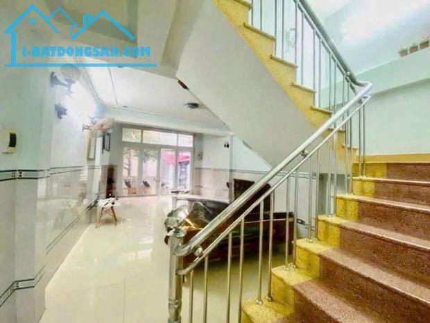 Chính chủ bán nhà 3 tầng mặt tiền Nại Tú 1 , Phường Sơn Trà , TP. Đà Nẵng