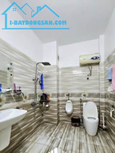 - Bán nhà 4 tầng khu cao cấp đường Lê Thánh Tông, Ngô Quyền