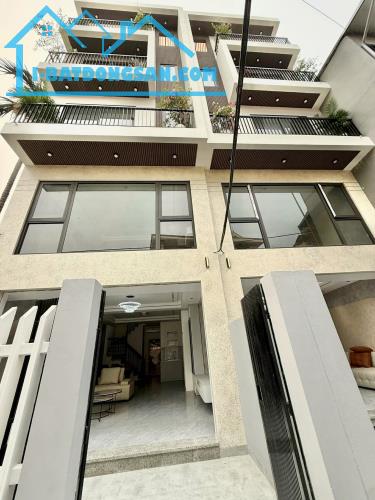 CỰC RẺ! BÁN GẤP NHÀ NGỌC THỤY 66M x 5T, MT 5M, THANG MÁY, FULL ĐỒ, Ô TÔ ĐỖ. GIÁ 12.2 TỶ
