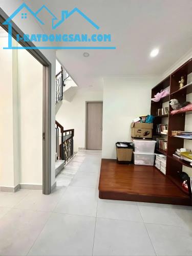 TRUNG TÂM QUẬN 3 – BÀN CỜ – Ở NGAY, KHÔNG SỬA – GIÁ 8.5 TỶ