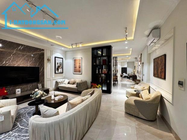 Bán nhà mặt phố Khuất Duy Tiến 100m2*7T, 8m MT, Kinh doanh, Văn phòng +