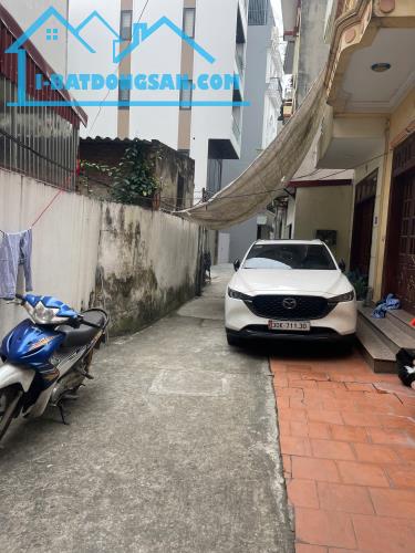 BÁN NHÀ ĐẸP VIỆT HƯNG - 5 TẦNG XÂY MỚI - Ô TÔ ĐỖ CỔNG, 20M RA PHỐ 3 Ô TÔ TRÁNH