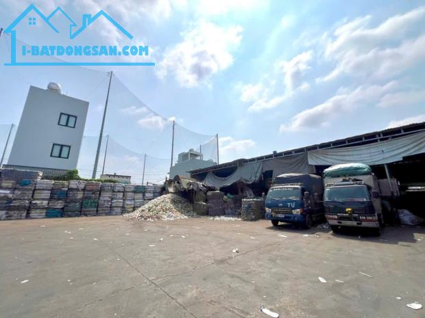 Bom Tấn Gấp bán nhà xưởng mặt tiền Võ Trần Chí Bình Tân 8500m2 dòng tiền 4 tỷ/năm 320 tỷ