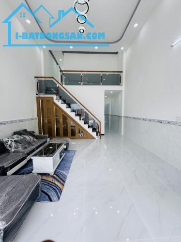 Siêu phẩm MT Tân Xuân 2, Hóc Môn 2Tx 97 m2 . Giá chỉ 5.4 tỷ (TL)