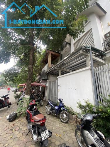 PHỐ SIÊU HIẾM - BIỆT THỰ LÔ GÓC - OTO TRÁNH DỪNG ĐỖ - NGÕ THÔNG - KINH DOANH ĐA DẠNG