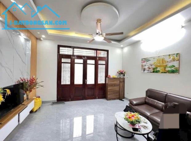 🍃 SIÊU PHẨM HOÀNG MAI 6,98 TỶ/ 30M2/6 TẦNG/ MT4,8M - NHÀ ĐẸP Ở NGAY - NGÕ THÔNG.