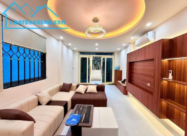 🌴 NHÀ ĐẸP BẠCH MAI 14,8 TỶ/ 54M2/ 56M2/ 5 TẦNG/ MT3,7M - THANG MÁY- FULL NỘI THẤT SỊN SÒ