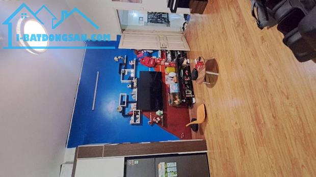 Bán Chung Cư Đức Giang, Long Biên 72m2, Giá 4,15 tỷ – Căn Đẹp Hiếm