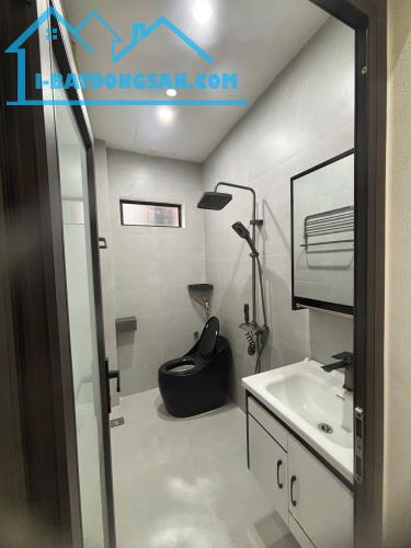 BÁN NHÀ 4 TỶ 600 TRIỆU, MẶT ĐƯỜNG TRẦN NHÂN TÔNG, 44M2 x 3 TẦNG