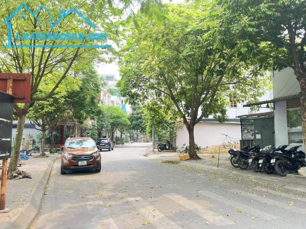 Bán lô đất khu chia lô quân đội Vũ Hựu, ph Thanh Bình, TP HD, 67.5m2, mt 4.5m, đường 13.5m