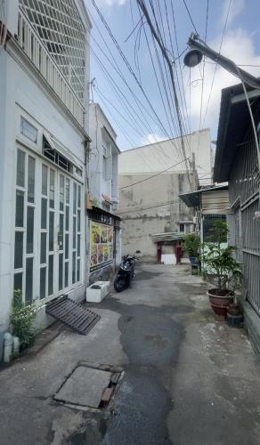📍Tăng Nhơn Phú B- 💰Chỉ 3.2T 🍀Gấp !!nhà 2 Lầu 📐2PN- 🚘Đường trước nhà 3m. 📍Đường số 6