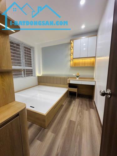 BÁN CHUNG CƯ AN QUÝ HƯNG, LONG BIÊN 65m2 giá 4,75 tỷ (Thương Lượng)