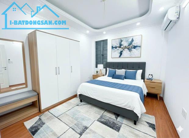 Hiếm phố Xã Đàn 38m2, 5 tầng mới ngõ rộng giá 10.6 tỷ trung tâm Đống Đa