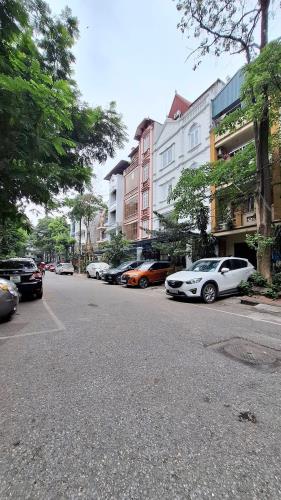 . Trương Định, diện tích 62m, 4tầng . MT 4.7m. Giá 22tỷ Hai Bà Trưng