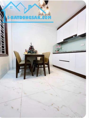BÁN GẤP NHÀ ĐẸP ĐỘI CẤN BA ĐÌNH GIÁP DANH TÂY HỒ, CẦU GIẤY, PHÂN LÔ FULL NỘI THẤT 7,5 TỶ