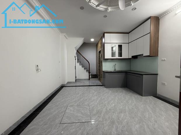 BÁN NHÀ XUÂN ĐỈNH-30M2 X5 TẦNG-MT 4.2M-NHỈNH 9 TỶ- THANG MÁY-GẦN Ô TÔ-GẦN CIPUTRA