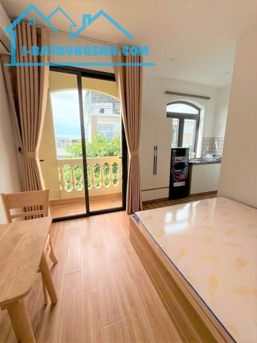 HOÀ CƯỜNG TỐT NHẤT toà 4 tầng tum HUY CẬN kinh doanh DÒNG TIỀN CAO