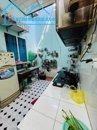 BÁN NHÀ RIÊNG CẤP 4 MẶT TIỀN THỚI AN 12 - 74M2 - GIÁ CHỈ 4,95 TỶ