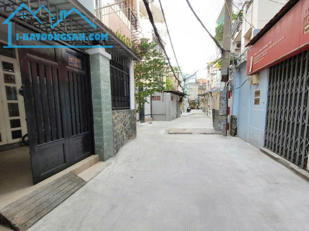 Bán nhà 3m Huỳnh Văn Bánh, P11, Phú Nhuận cũ, 81m2, 4 tầng, ngang 5m, nở hậu L.