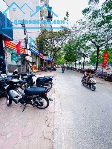 MẶT PHỐ, NGUYỄN KHANG, CẦU GIẤY-VỈA HÈ-KD-Ô TÔ:88M X8T, MT 4,4M, GIÁ 54,9 TỶ.