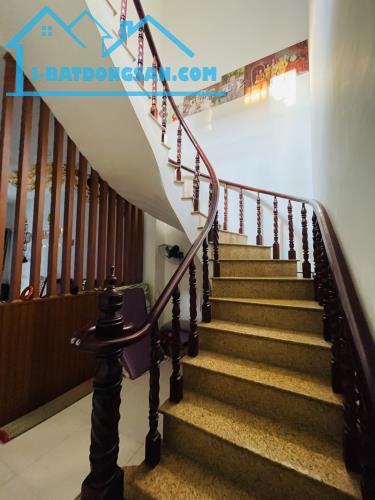 Bán nhà hẻm ô tô Âu Cơ, 75m, khu VIP Tân Bình; đủ tiện ích, khu dân trí, chỉ nhỉnh 6 tỷ.