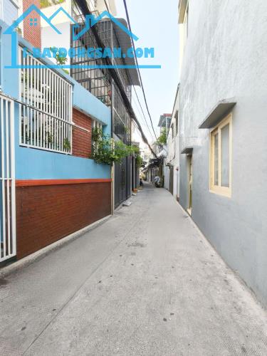 Bán nhà Phạm Thế Hiển, P7, QUẬN 8 gần cầu Bà Tàng 5,6x18m hẻm thông 6,4 tỷ
