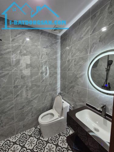 Bán CC 282 Lĩnh Nam, 2pn+1 đã làm nội thất đẹp. (Thông tin Thật)